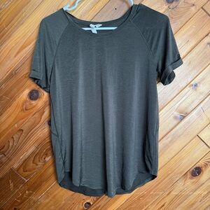 lululemon athletica Olive Green Short Sleeve Tee Size 4